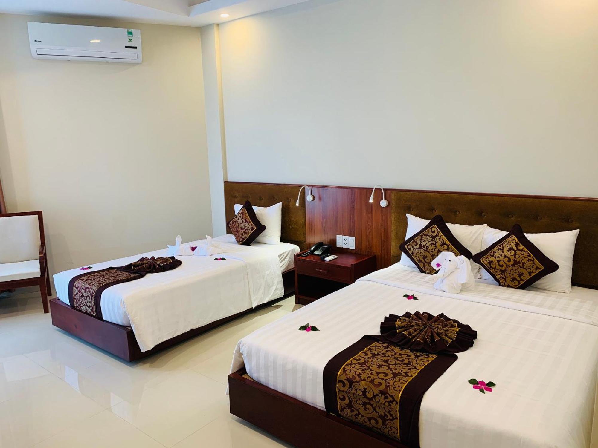 דונג הוי Duy Tan Quang Binh Hotel & Resort מראה חיצוני תמונה